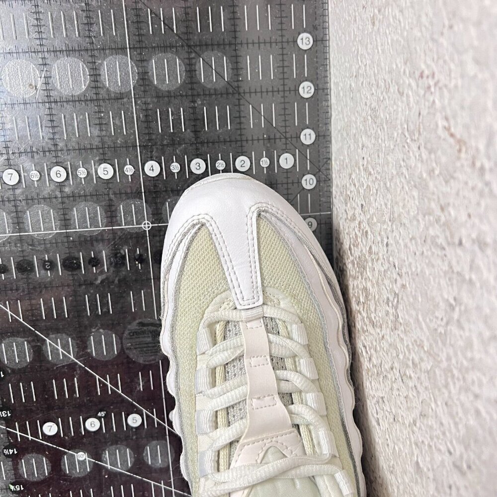 Nike Air Max 95 Recraft Youth Size 5.5Y Women 7 CJ3906-100 Triple White Shoes - Picture 14 of 14